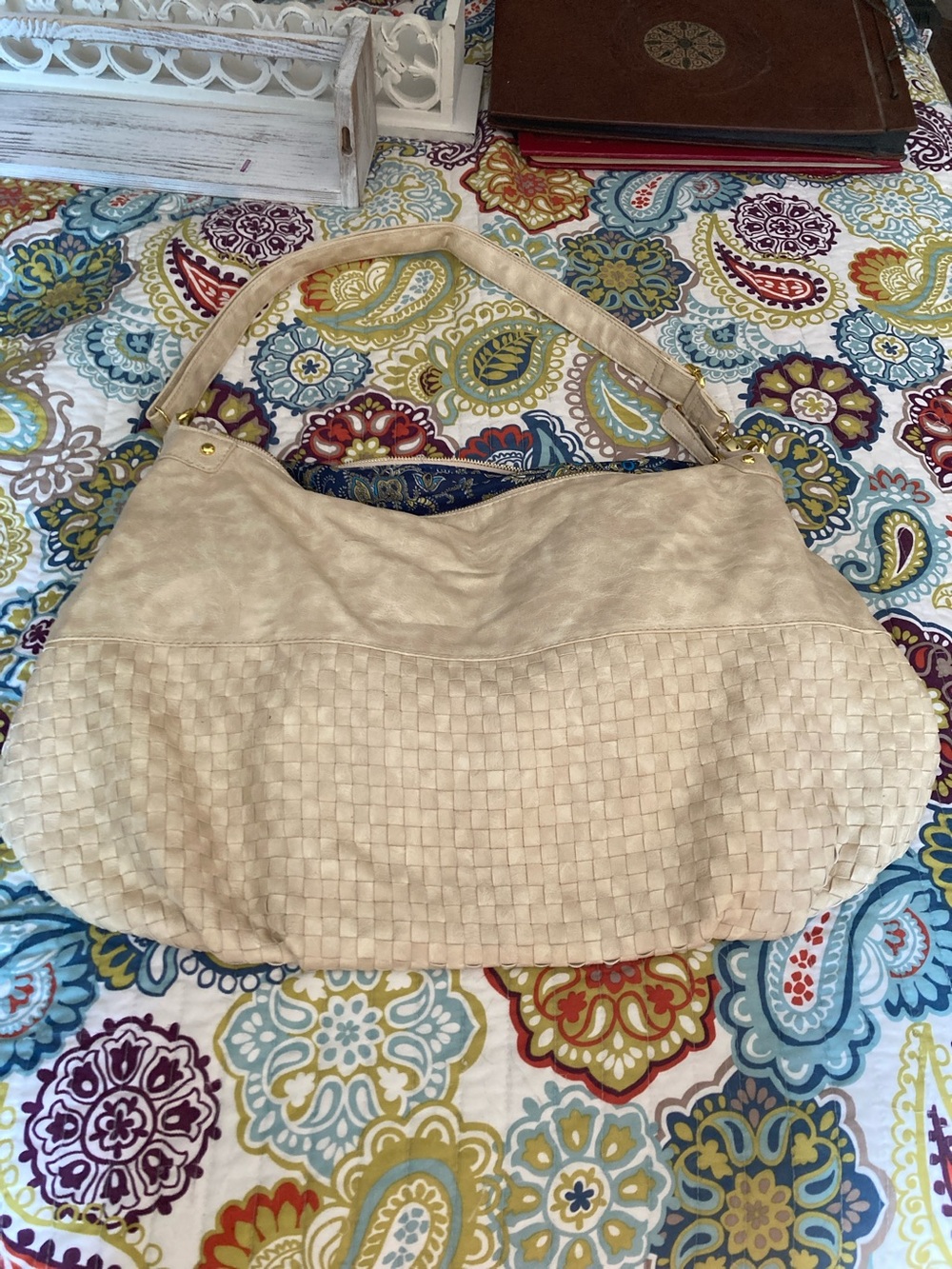 Urban Expressions Cream Woven Shoulder Bag